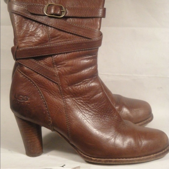 UGG Australia Caroline Boots - Picture 2 of 6